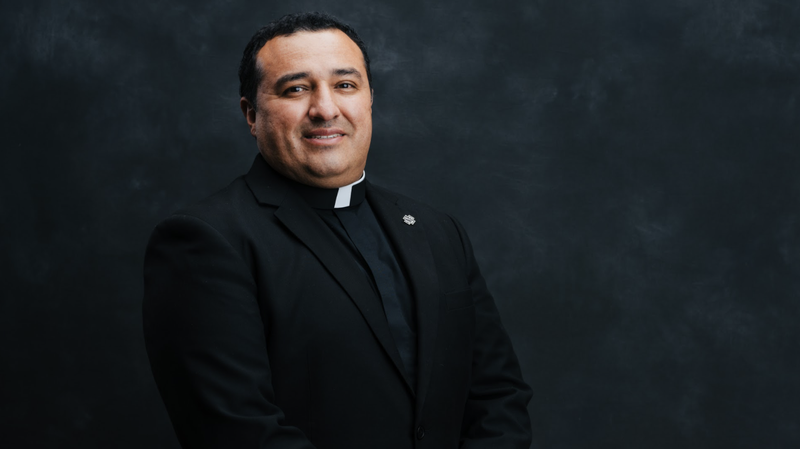 Sergio Hidalgo (Peter Lobato)