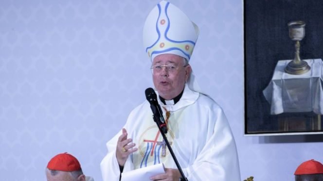 Cardinal Jean-Claude Hollerich celebrates Mass at the International Eucharistic Congress in Budapest, Hungary, Sept. 10, 2021. (Daniel Ibáñez/CNA)
