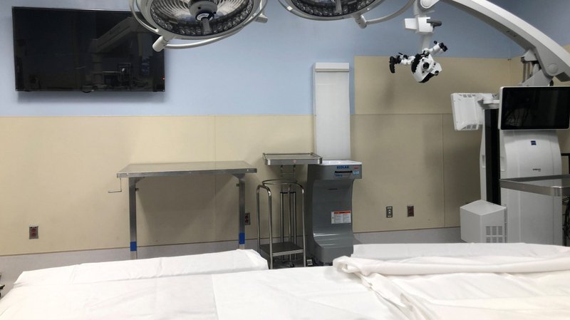 An empty operating room is seen in this illustration photo. The Supreme Court Nov. 1 turned down an appeal from a Catholic hospital in California that was sued for refusing to perform a hysterectomy on a transgender patient. (CNS photo/Rosem Morton, Reuters)