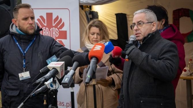 Fr. Marcin Iżycki, director of Caritas Poland, speaks during a press conference on the Belarus border crisis. (Caritas Poland via CNA)