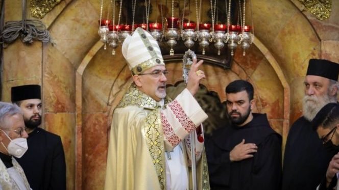 Patriarch Pierbattista Pizzaballa blesses the congregation at the Church of the Holy Sepulchre in Jerusalem on April 4, 2021. (Latin Patriarchate of Jerusalem via CNA)