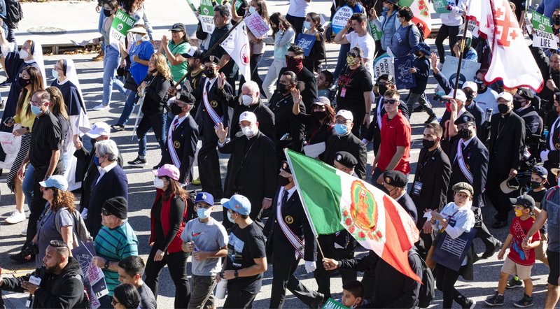 Thousands of LA Catholics turned up for the 8th annual OneLife LA, which returned to in-person this year. (Victor Alemán)