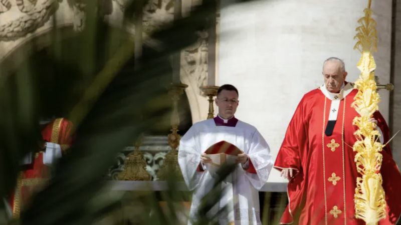 Pope Francis celebrates Mass for Palm Sunday 2022. (Daniel Ibanez/CNA)