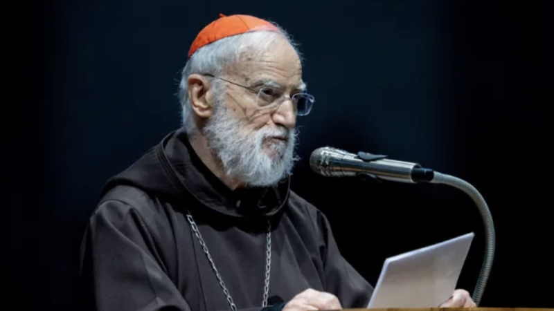 Cardinal Raniero Cantalamessa preaches at the Good Friday liturgy in St. Peter’s Basilica, April 15, 2022. (Daniel Ibáñez/CNA)