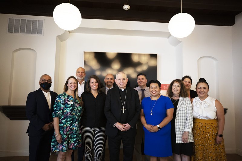 Left to right: Deacon Paulino Juarez Ramirez, Harvest Home Chair Amy Adams, Stefano. Garzia, Harvest Home Executive Director Sarah Wilson, Michael Donaldson, Archbishop Gomez, Isaac Cuevas, Georgina Vides, Ann Sanders, Jeanette Seneviratne, Esmeralda Sosa. (Victor Alemán)