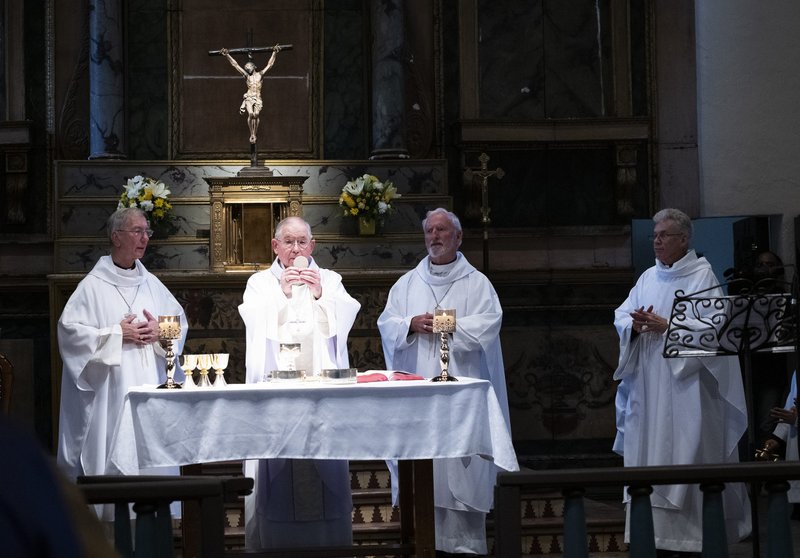 Archbishop Gomez celebrates the consecration during the Sept. 10 Mass to close the Forward in Mission Jubilee Year. (Victor Alemán)