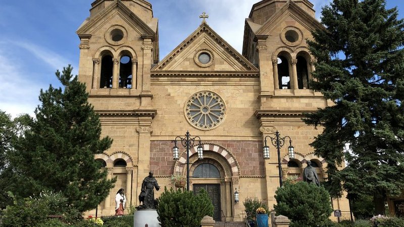 The Cathedral Basilica of St. Francis of Assisi in Santa Fe. (Cocoabiscuit/Flickr, CC BY NC ND 2.0 via CNA)