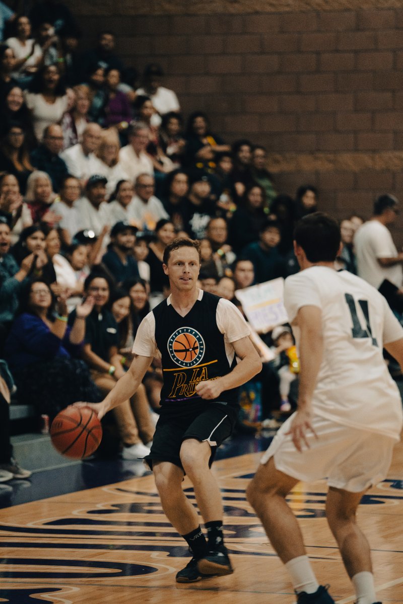 Father Michael Masteller, associate pastor at St. Helen Church in South Gate, was the game’s top scorer with 19 points. (Peter Lobato)