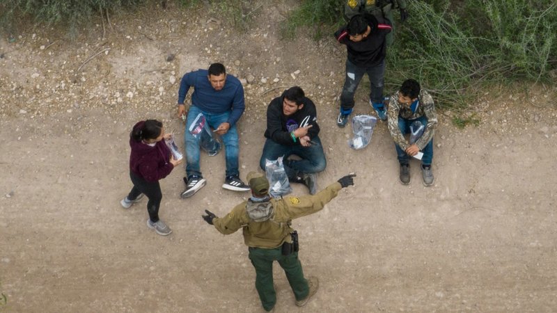 migrants