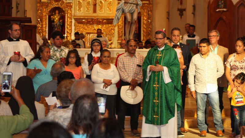 Archbishop Gustavo Garcia-Siller of San Antonio celebrates Mass for immigrants and an end to racism Aug. 20 at San Fernando Cathedral in San Antonio. (CNS photo/Jordan McMorrough, Archdiocese of San Antonio)