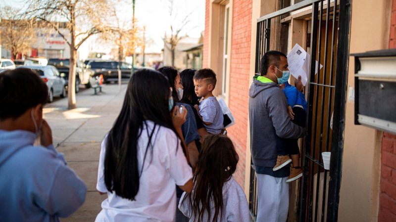 A migrant family is dropped off Dec. 13, 2022, at a local migrant shelter run by the Annunciation House in downtown El Paso, Texas. A state judge ruled July 2, 2024, that Texas Attorney General Ken Paxton's effort to shut down Annunciation House, a Catholic nonprofit serving migrants, violated the Texas Religious Freedom Restoration Act. (OSV News photo/Ivan Pierre Aguirre, Reuters)