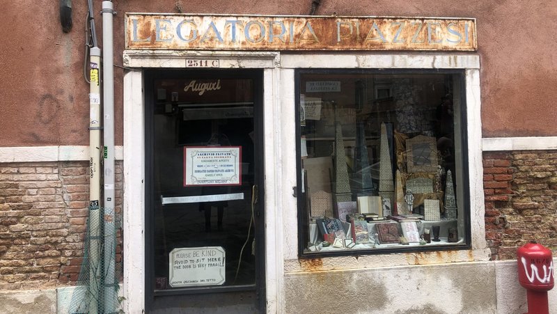 The Museo Fortuny storefront in Venice. (Heather King)