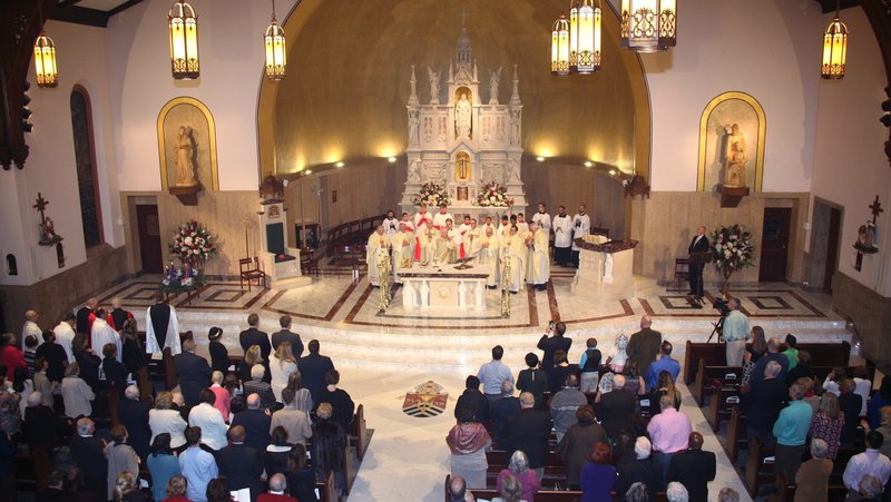 Bishop Michael J. Bransfield of the Diocese of Wheeling-Charleston celebrates a dedication Mass for the new altar at the Basilica of the Co-Cathedral of the Sacred Heart in Charleston, W.Va., in 2017. (CNS photo/Colleen Rowan)