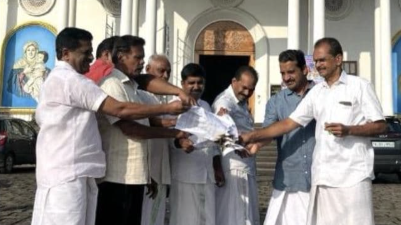 Priests and laity burn a circular letter from Bishop Bosco Puthur on Sunday, Nov. 3, 2024. (Presbyteral Council via Crux)