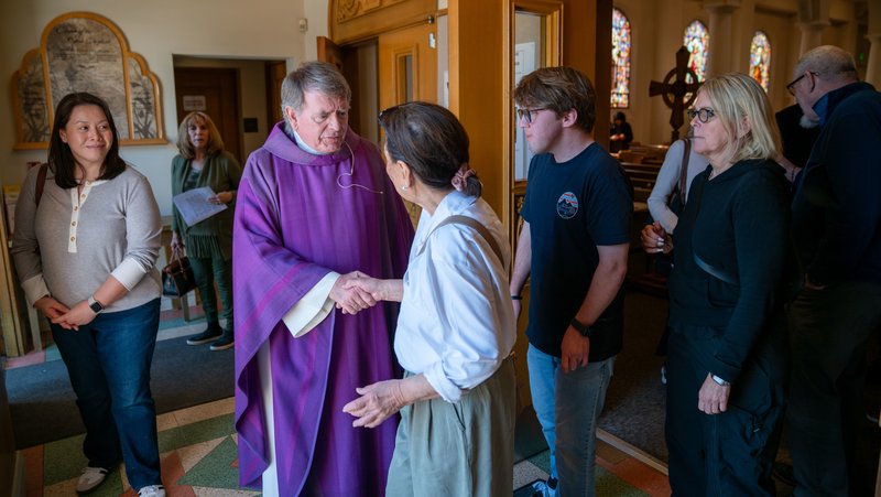 Msgr. Liam Kidney greets Corpus Christi Church parishioners after the Sunday, March 9 Roaming Catholics Mass at Good Shepherd Church in Beverly Hills. (John Rueda)