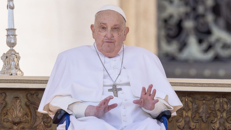 Pope Francis greets the faithful in St. Peter's Square at the end of the closing Mass for the Jubilee of the Sick and Health Care Workers at the Vatican April 6, 2025. (CNS photo/Pablo Esparza)