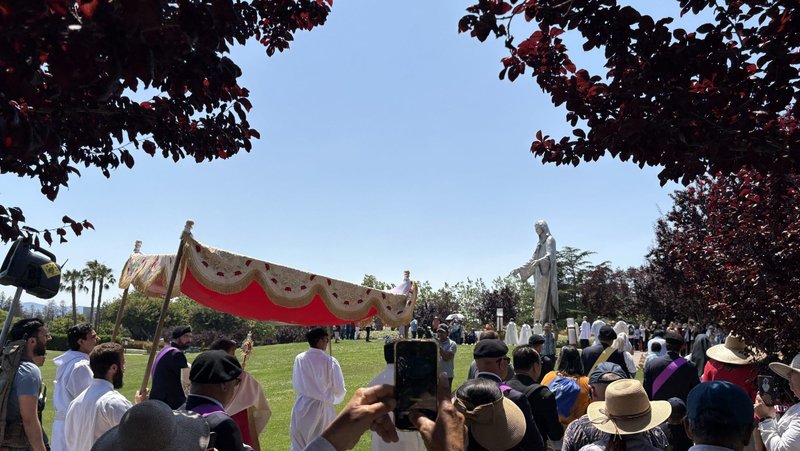 Pilgrims on the Camino de California Eucharistic Pilgrimage arrive at the Shrine to Our Lady of Peace in Santa Clara. (Greg Wood)