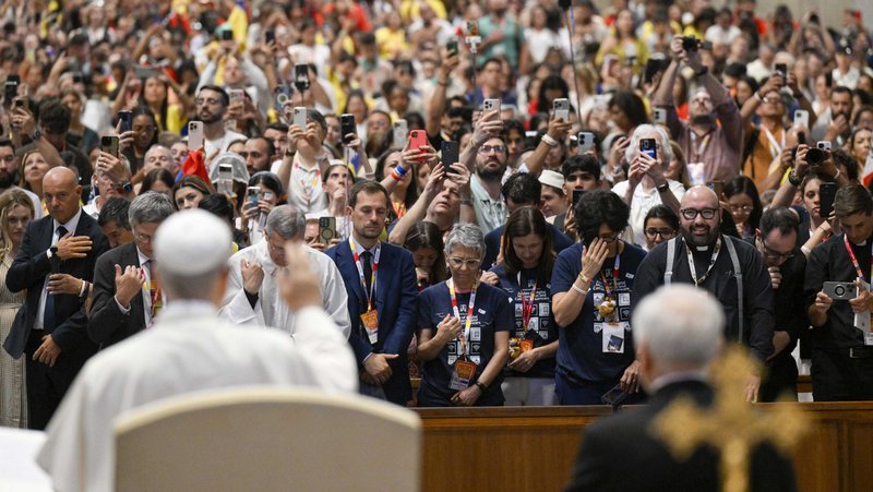 Pope Leo XIV greets participants in the Jubilee of Digital Missionaries and Catholic Influencers after Cardinal Luis Antonio Tagle celebrated Mass in St. Peter’s Basilica at the Vatican July 29, 2025. (CNS photo/Vatican Media)