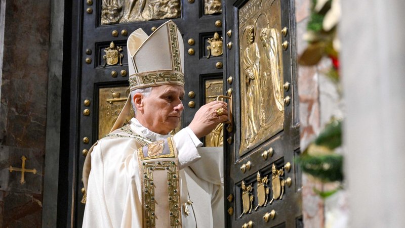 Pope Leo XIV closes the Holy Door at St. Peter’s Basilica Jan. 6, 2026, at the Vatican, marking the official end of the Jubilee Year. (CNS photo/Vatican Media)