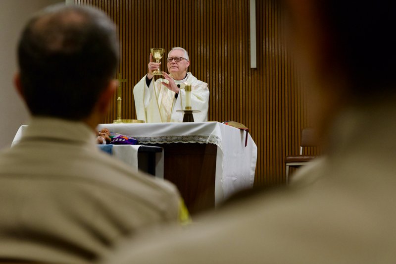Auxiliary Bishop Matt Elshoff celebrates Christmas Day Mass with inmates at Men’s Central Jail near downtown LA. (Reese Cuevas)