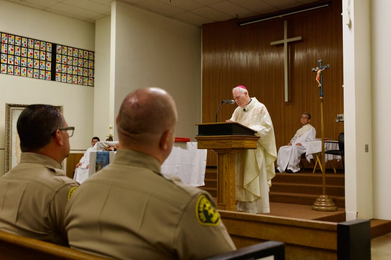 Auxiliary Bishop Matt Elshoff celebrates Christmas Day Mass with inmates at Men’s Central Jail near downtown LA. (Reese Cuevas)