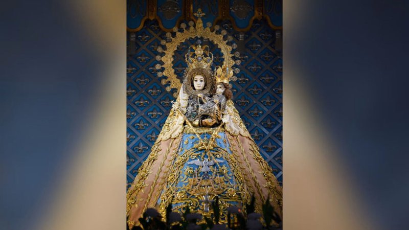 The revered image of Our Lady of the Rosary of Manaoag. (EWTN/Photo courtesy of the Minor Basilica of Our Lady of the Rosary of Manaoag)