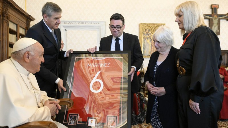 During an audience at the Vatican April 20, 2023, Andy Burnham, then-mayor of Greater Manchester, presents Pope Francis with a jersey signed by Lisandro Martínez, an Argentine professional soccer player who plays primarily for Premier League club Manchester United and Argentina's national team. Burnham was part of an interfaith delegation from Manchester meeting the pope to pledge their commitment to tackling climate change. (CNS photo/Vatican Media)