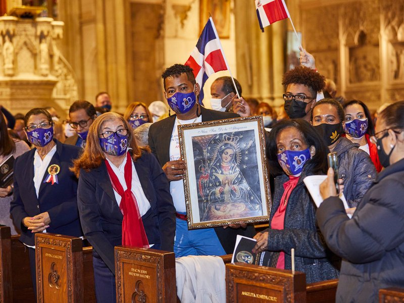 Comunidad Dominicana Celebrando 100 Años de la Coronación de la Virgen de la Altagracia