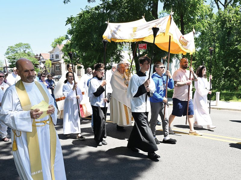 Corpus Christi Processions at Cathedral, Parishes Kick Off National Eucharistic Revival in New York