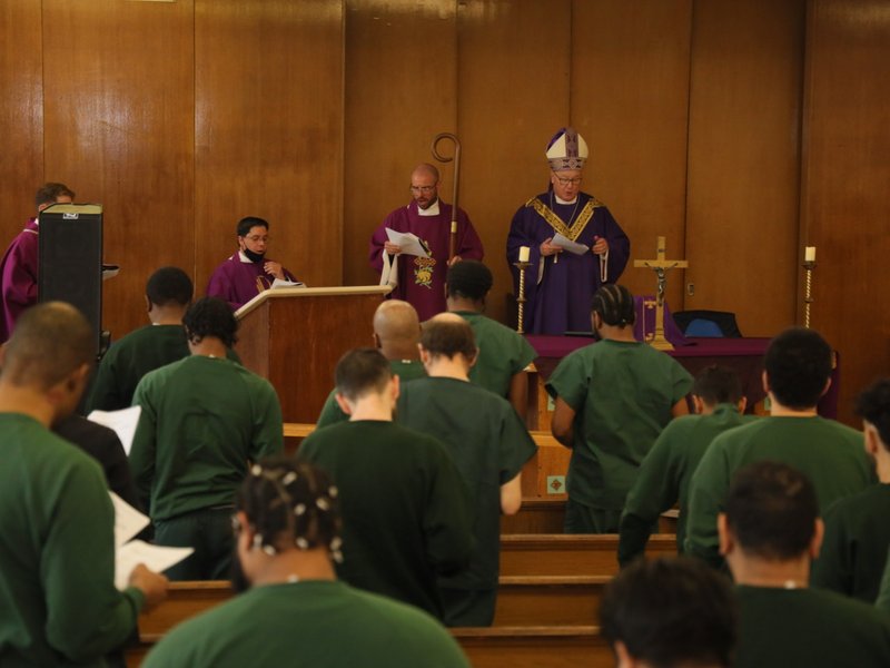 Cardinal Timothy M. Dolan Celebrates Mass for Staff and Detainees at the Eric M. Taylor Center
