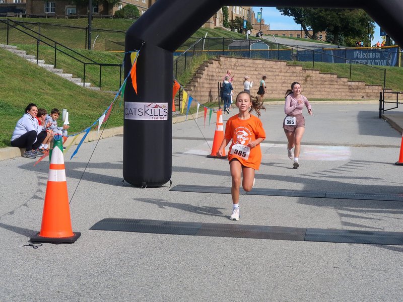 Bishop Dunn Raises $18,500 at Annual Cupcake Run