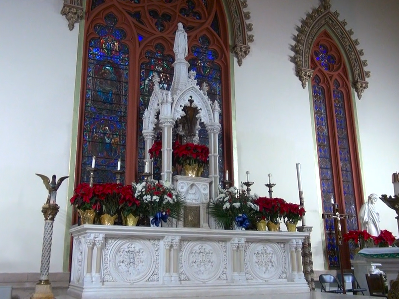 Iglesia Nuestra Señora de Lourdes ofrece Santa Misa en español y bilingüe | Our Lady of Lourdes Church Offers Spanish-language and bilingual Holy Mass