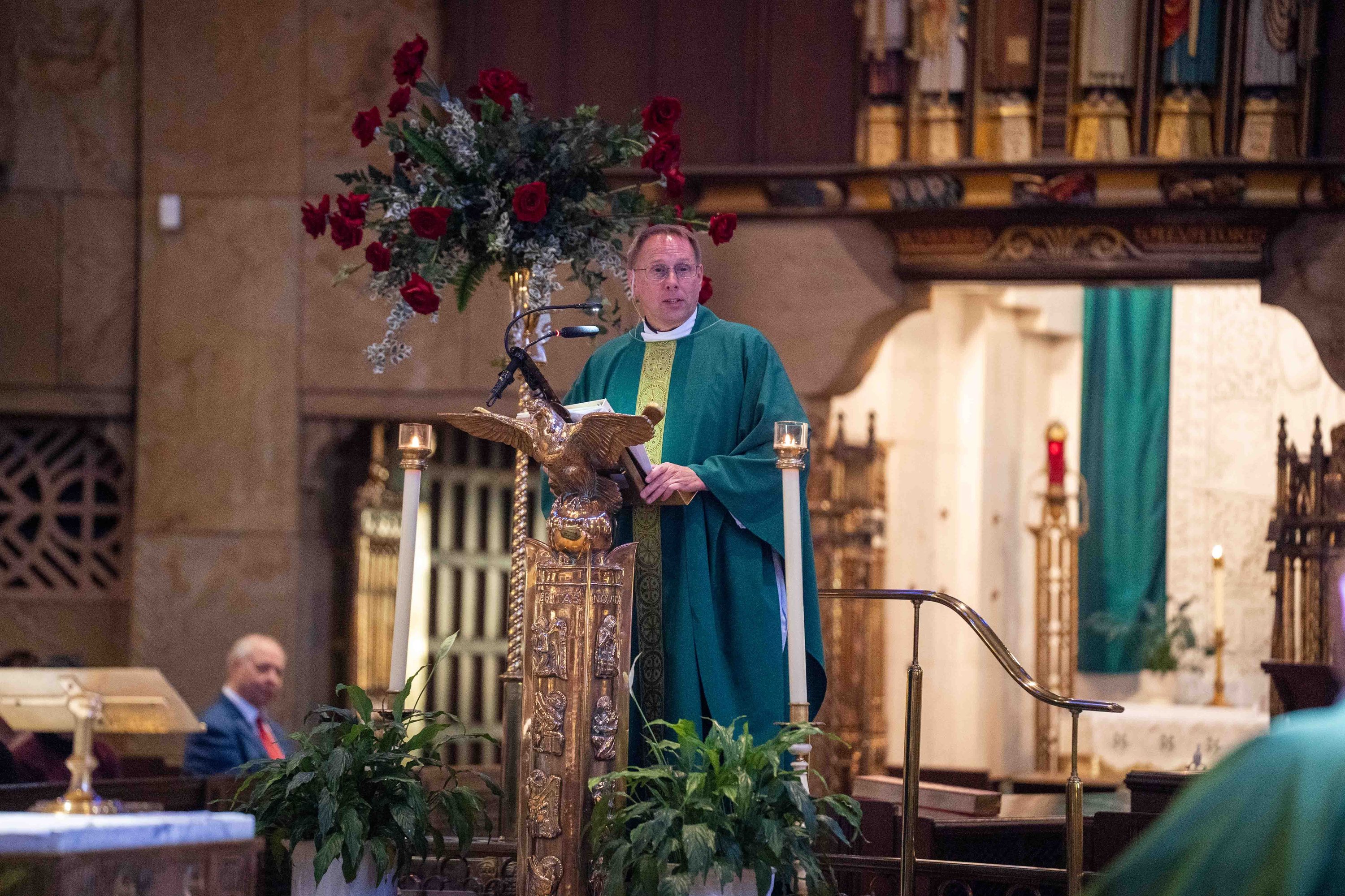 https://img.hghlnd.com/imgix/https://detroitcatholic.nyc3.digitaloceanspaces.com/261018_World_Mission_Day_Mass_NSLF_dc_vw-34.JPG