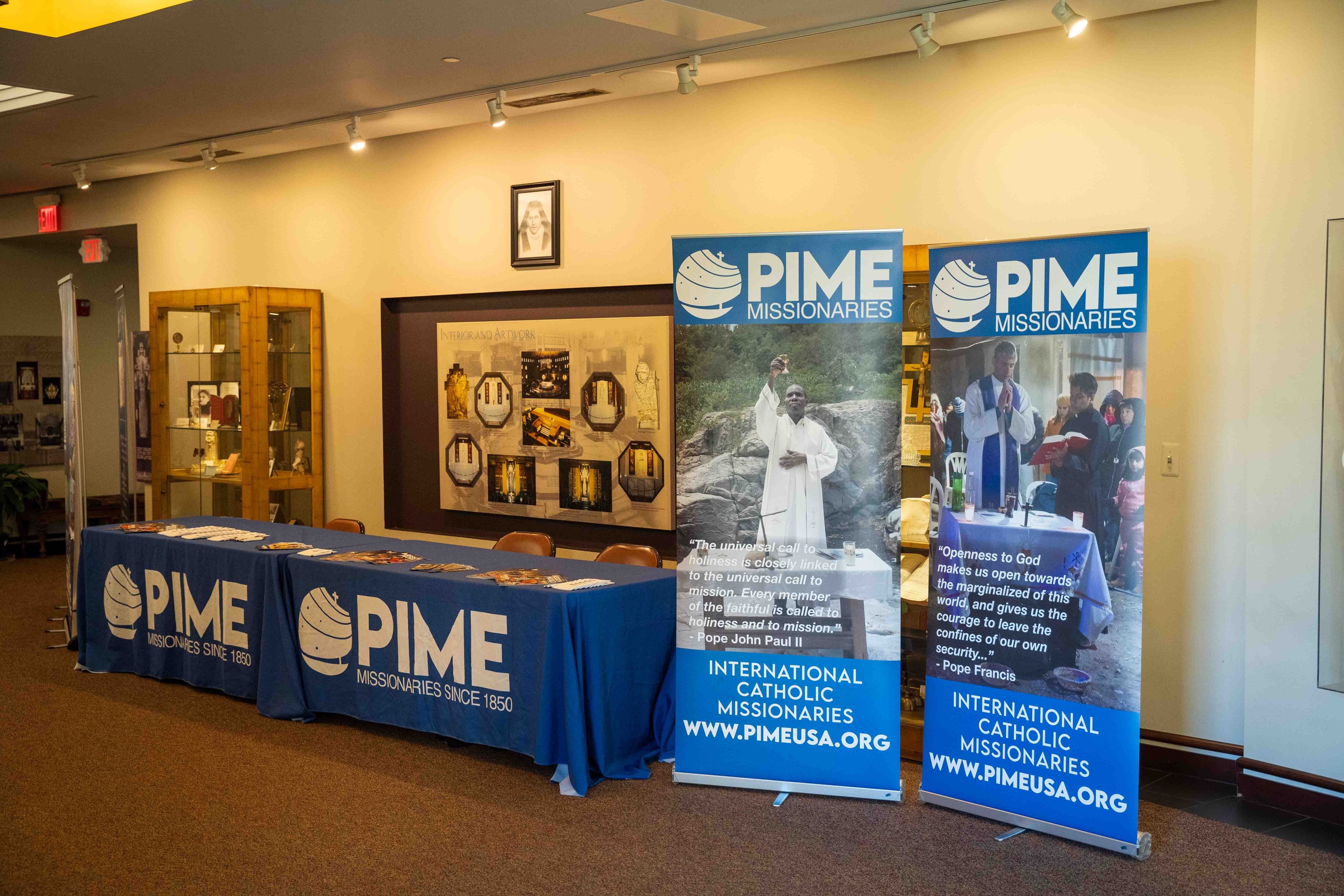 https://img.hghlnd.com/imgix/https://detroitcatholic.nyc3.digitaloceanspaces.com/261018_World_Mission_Day_Mass_NSLF_dc_vw-43.JPG