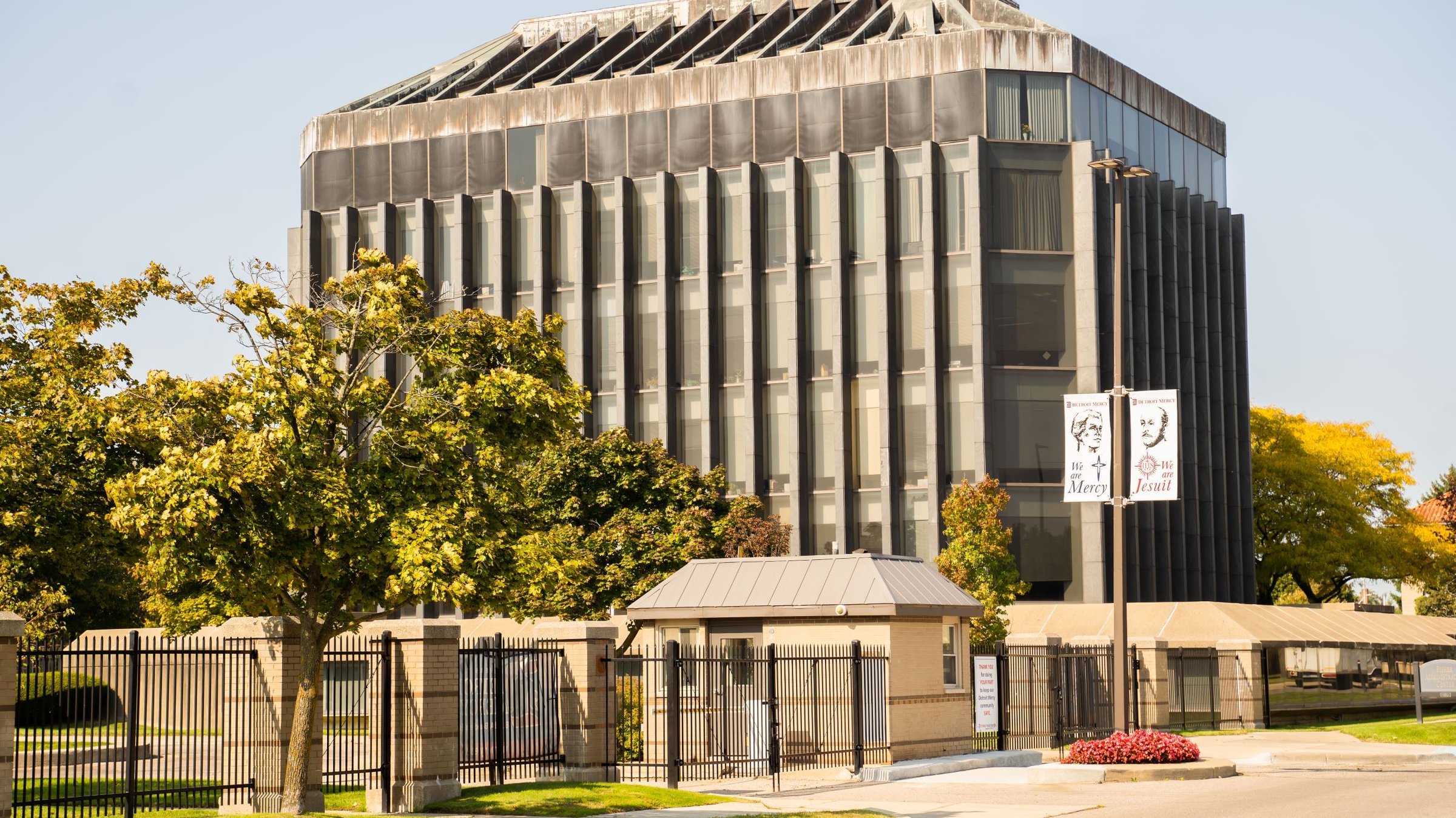 University of Detroit Mercy office