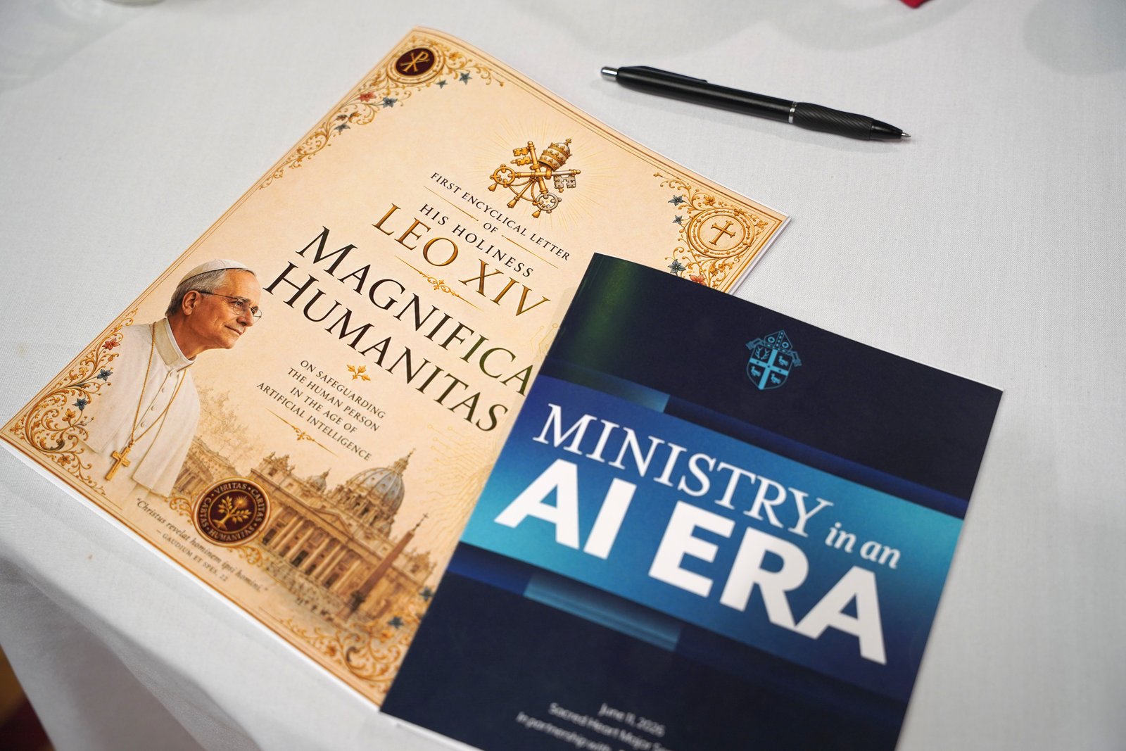A guide to Pope Leo XIV's encyclicals, "Magnifica Humanitas," A photo is posted next to the program booklet. "Mission in the age of AI" A conference was held on June 11th at Sacred Heart Seminary.