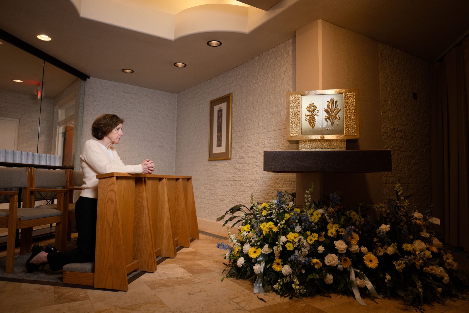 When Clegg visited a Catholic church with friends in Indiana, it stirred up memories of the church she attended with her family growing up. She drew close to the Eucharist, the Real Presence of Christ, and wanted to learn more about the faith.