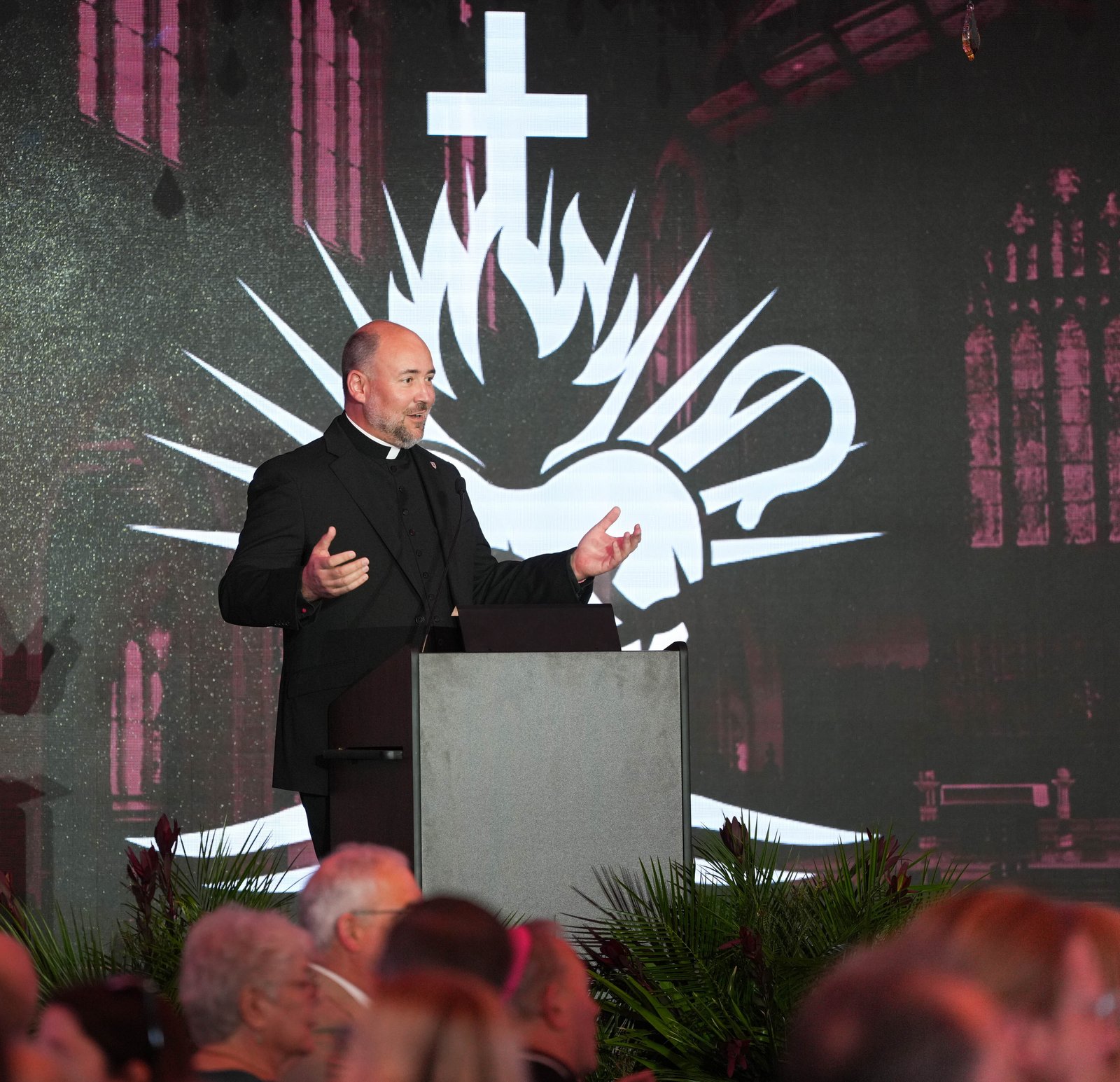 Sacred Heart Major Seminary rector Fr. Stephen Burr welcomes friends, guests, supporters and seminary faculty and students to the 2026 Archbishop's Gala at Saint John's Resort in Plymouth.