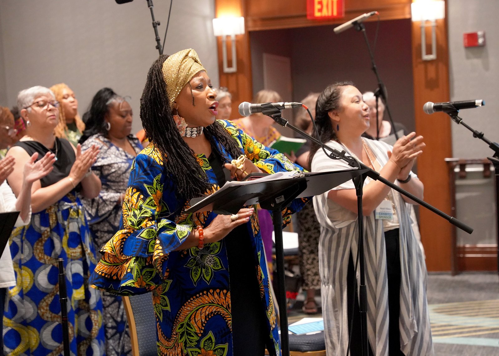 Throughout the weekend, music was led by performing artist ValLimar Jansen, center.