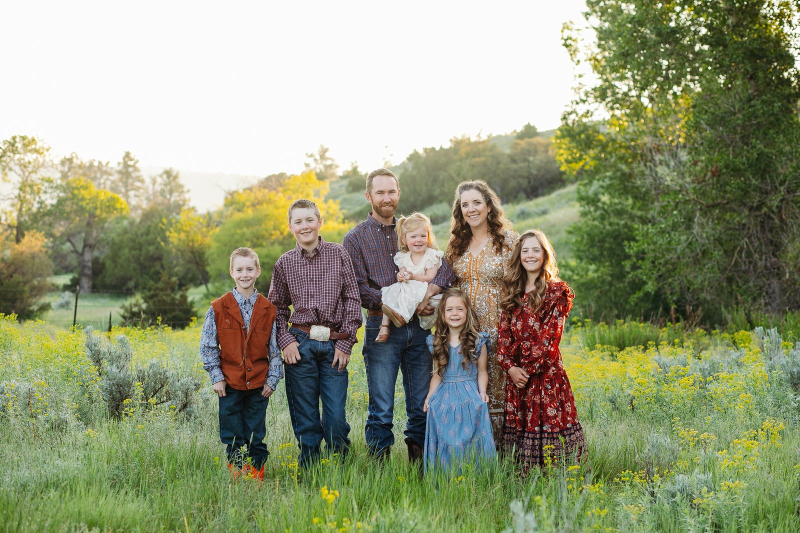 Steve and Beth Roznowski are pictured with their children Isaac, 9, Gabriel, 13, Theresa, 2, Clara, 6 and Gianna, 11.