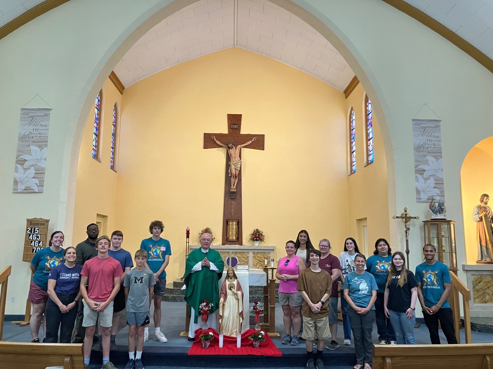 Durante el viaje de inmersión, los estudiantes terminaban cada día con una oración en Our Lady of Consolata, donde comentaban lo que habían visto, escuchado y experimentado, dijo Coley.