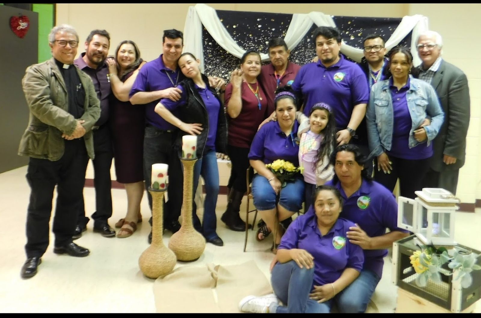 El Curso Alpha para Matrimonios busca brindar las herramientas necesarias para que las parejas puedan construir relaciones fuertes y duraderas. El padre Jaime Hinojos es una pieza fundamental para que los cursos puedan llevarse a cabo todos los años.