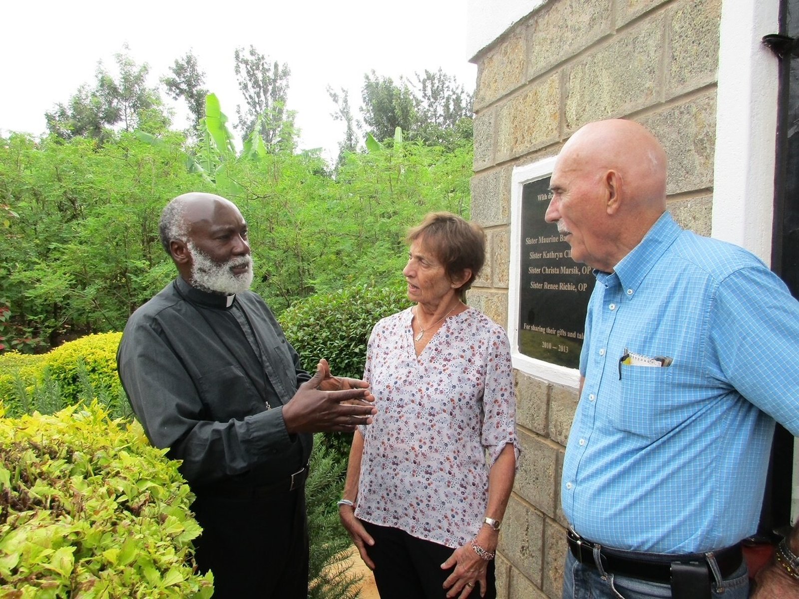 Bud and Sue Ozar were empty-nesters who were looking to do something more. After taking a course in California and serving a mission in the American Samoa, the couple eventually came to Kenya, where they have established a lasting friendship with Fr. Riwa.