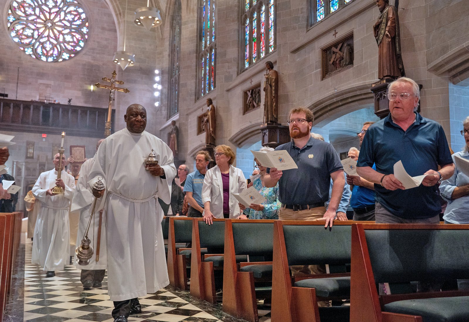 Detroit-area Catholics gather May 10 at the Cathedral of the Most Blessed Sacrament in Detroit to celebrate the fourth Sunday of Easter, as well as the election of Pope Leo XIV, the first pontiff from North America. (Valaurian Waller | Detroit Catholic)