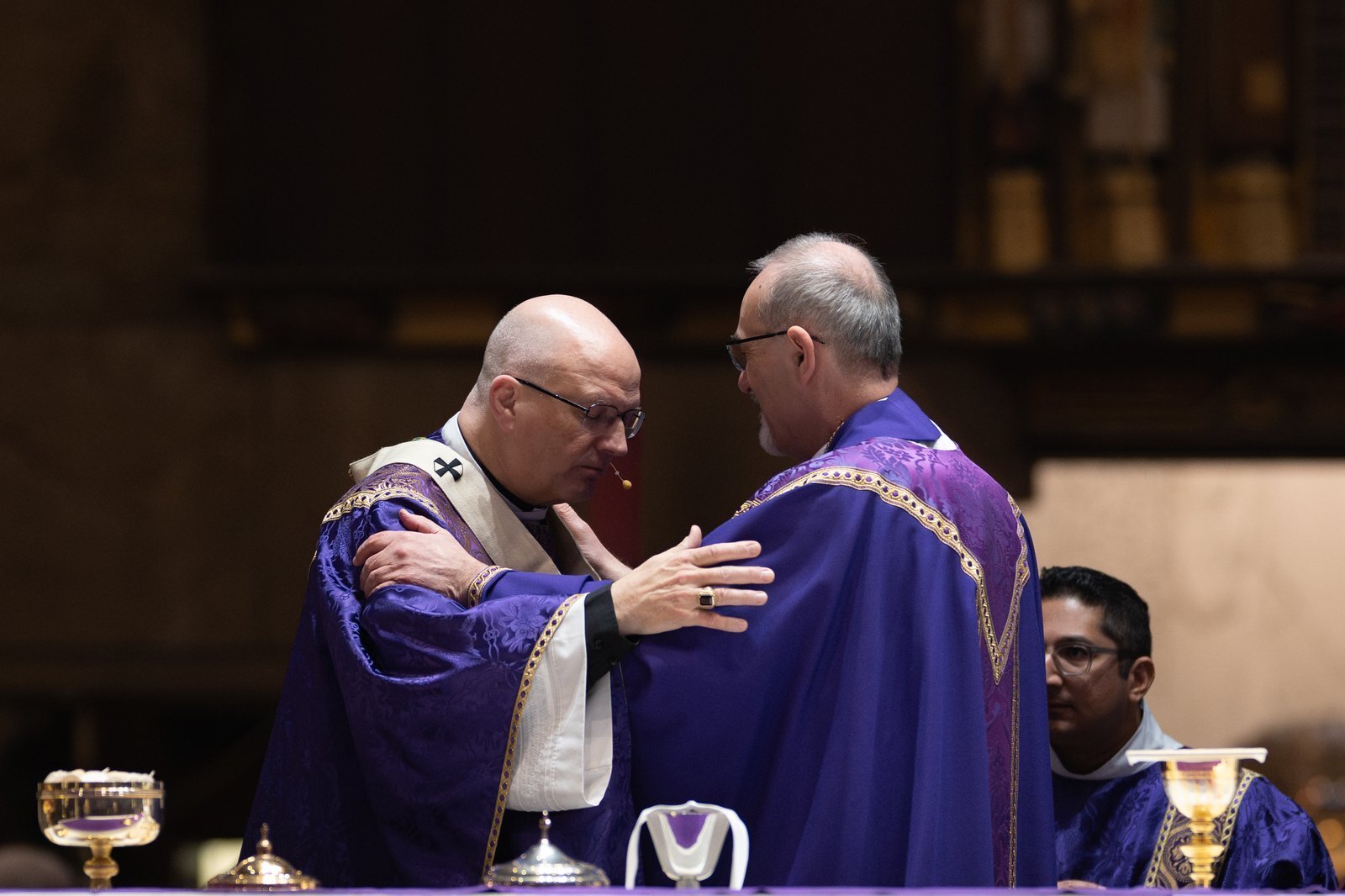 El arzobispo de Detroit, Edward J. Weisenburger, agradeció al cardenal Pizzaballa por su presencia y testimonio entre los católicos del área metropolitana de Detroit, quienes recibieron “grandes bendiciones” a lo largo de su visita.