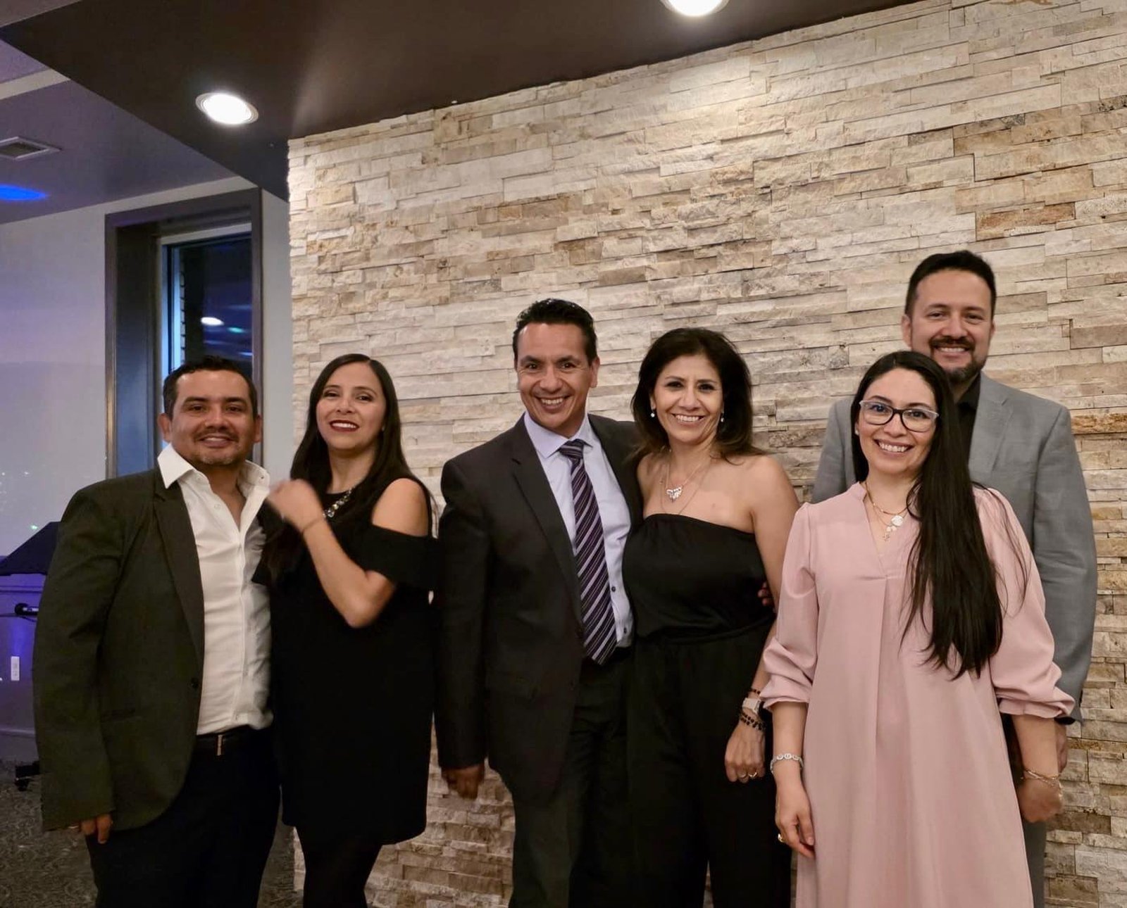 La velada, que combinó momentos de reflexión, testimonio y celebración, tuvo lugar con el objetivo de recaudar fondos para los programas educativos y de apoyo a mujeres embarazadas que la organización impulsa en todo el estado y, en particular, dentro de la comunidad hispana.