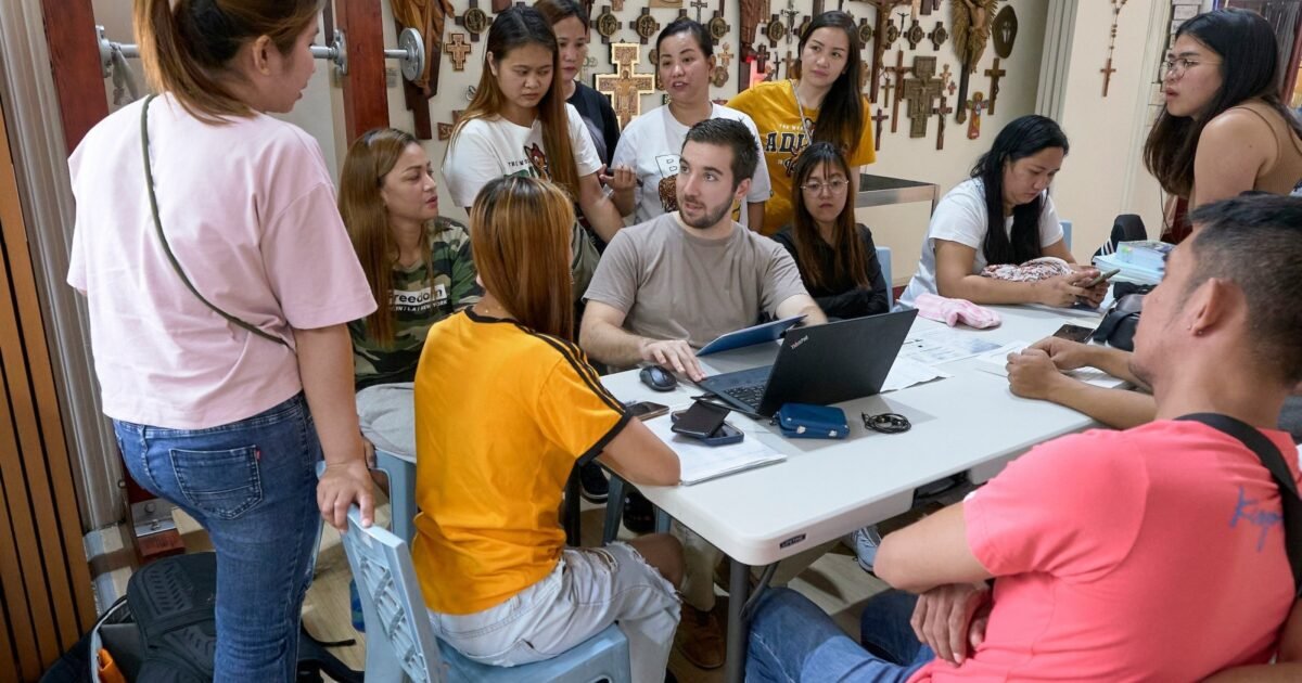 Maryknoll missionary trains migrant workers in Taiwan to defend their rights – Detroit Catholic
