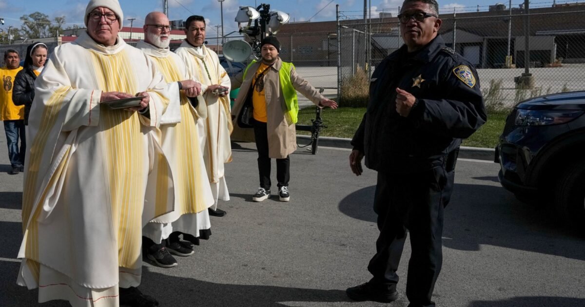 Chicago Catholic coalition sues ICE over denial of holy Communion, pastoral care