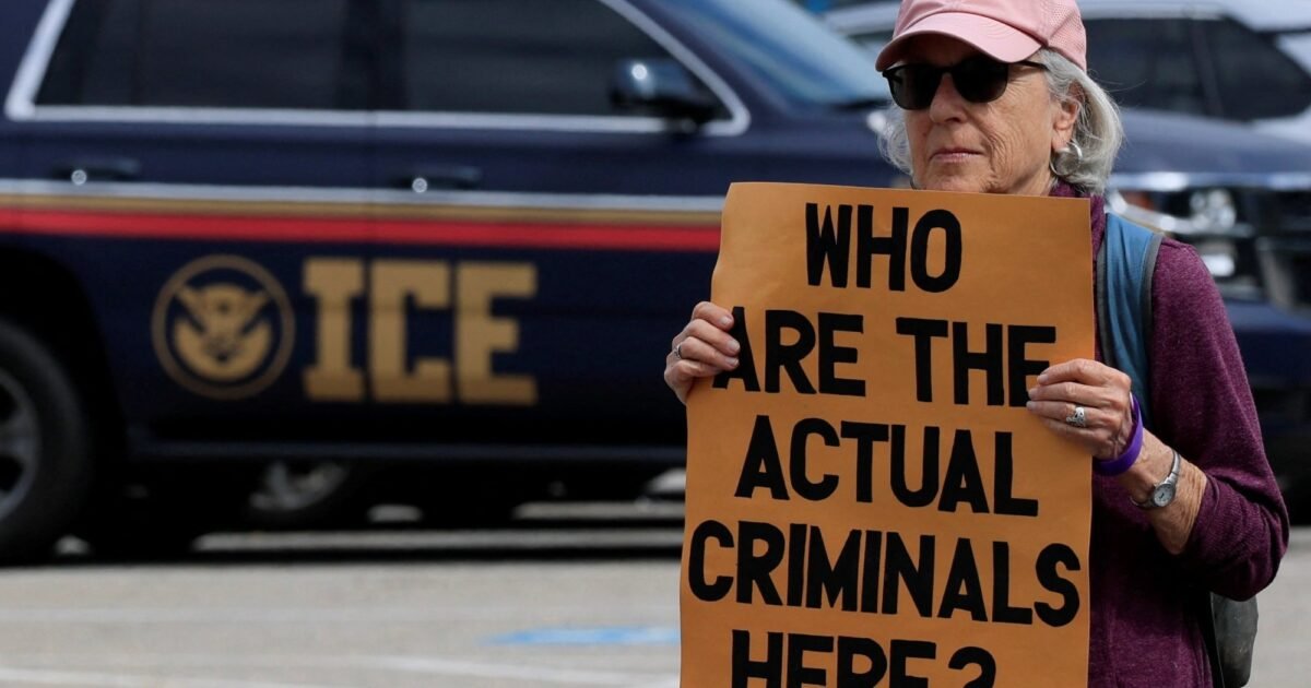 Bishop: To welcome immigrants is to follow God's 'divine command' to care for the stranger