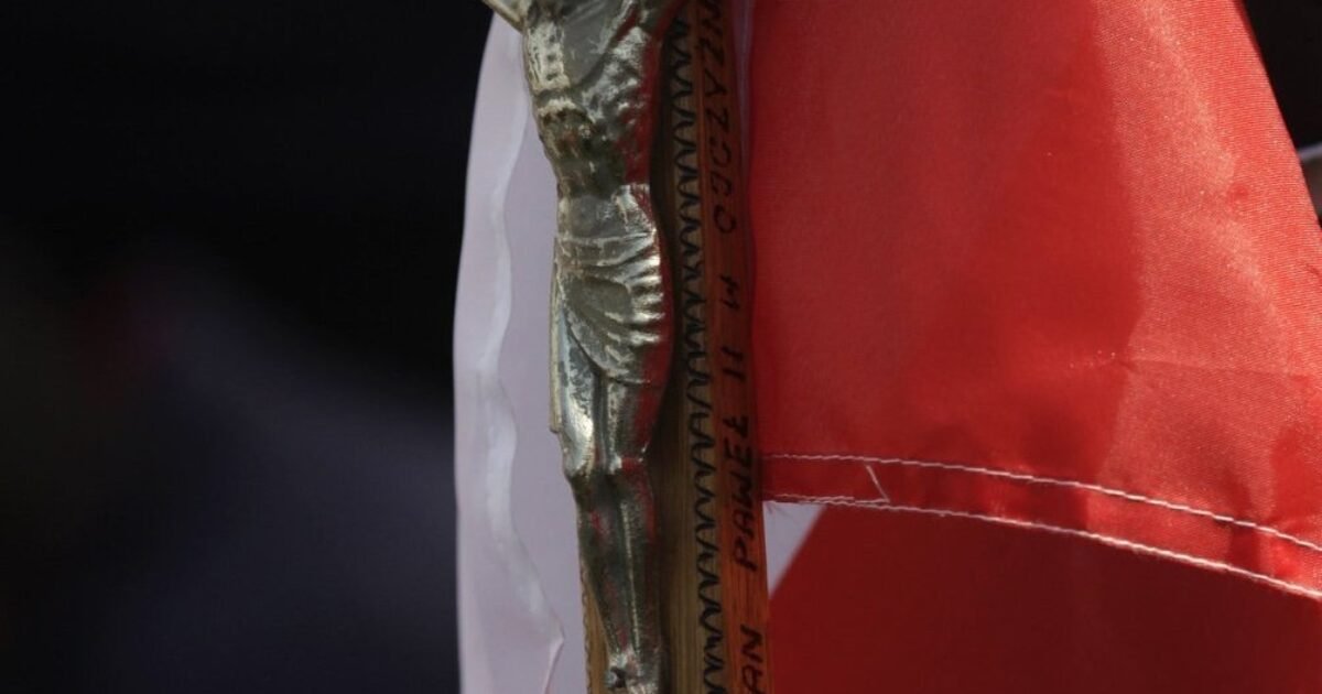 Polish students refuse to remove classroom crucifix when teacher reportedly asked them to do so